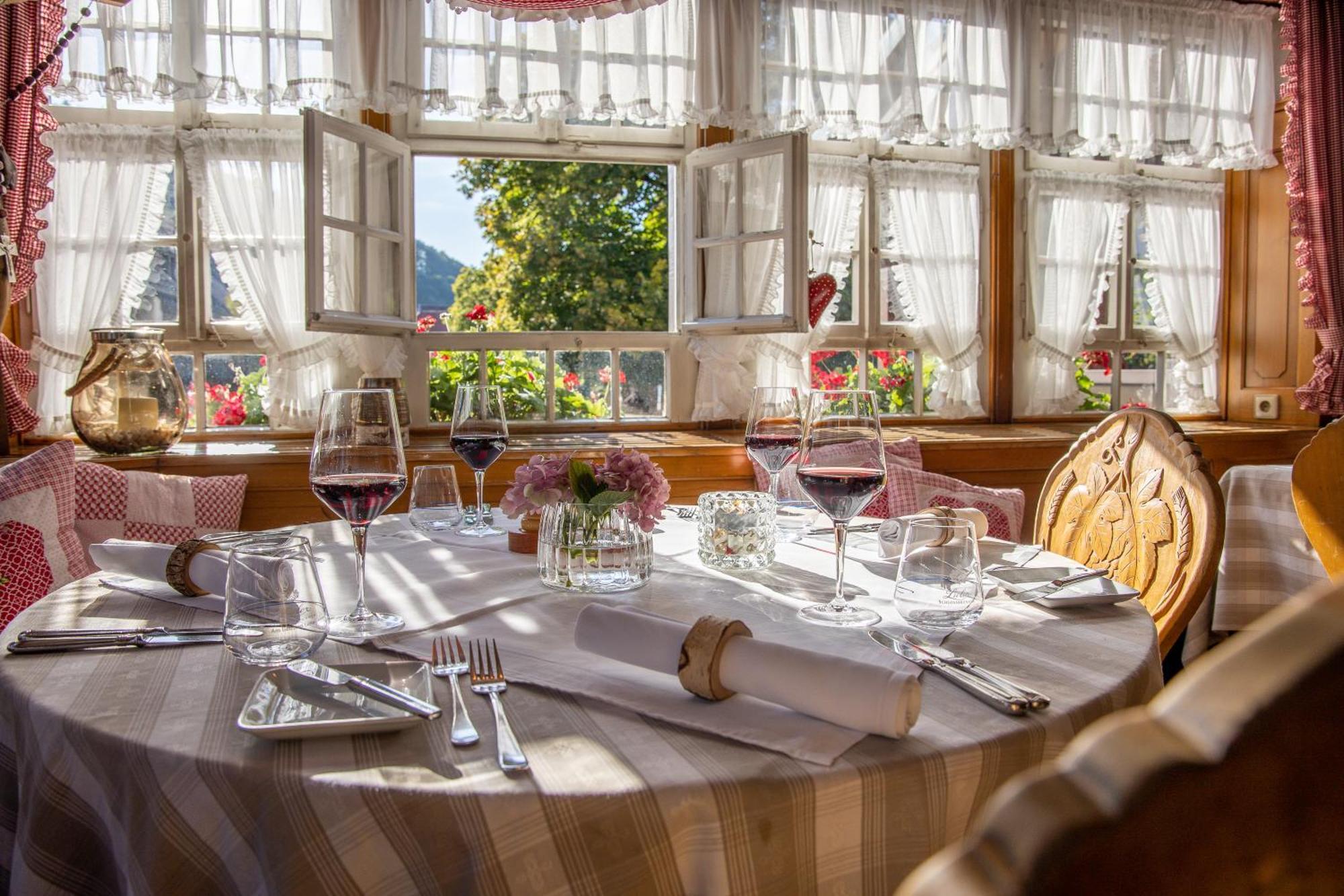 Hotel-Gasthaus Goldener Engel Glottertal Luaran gambar