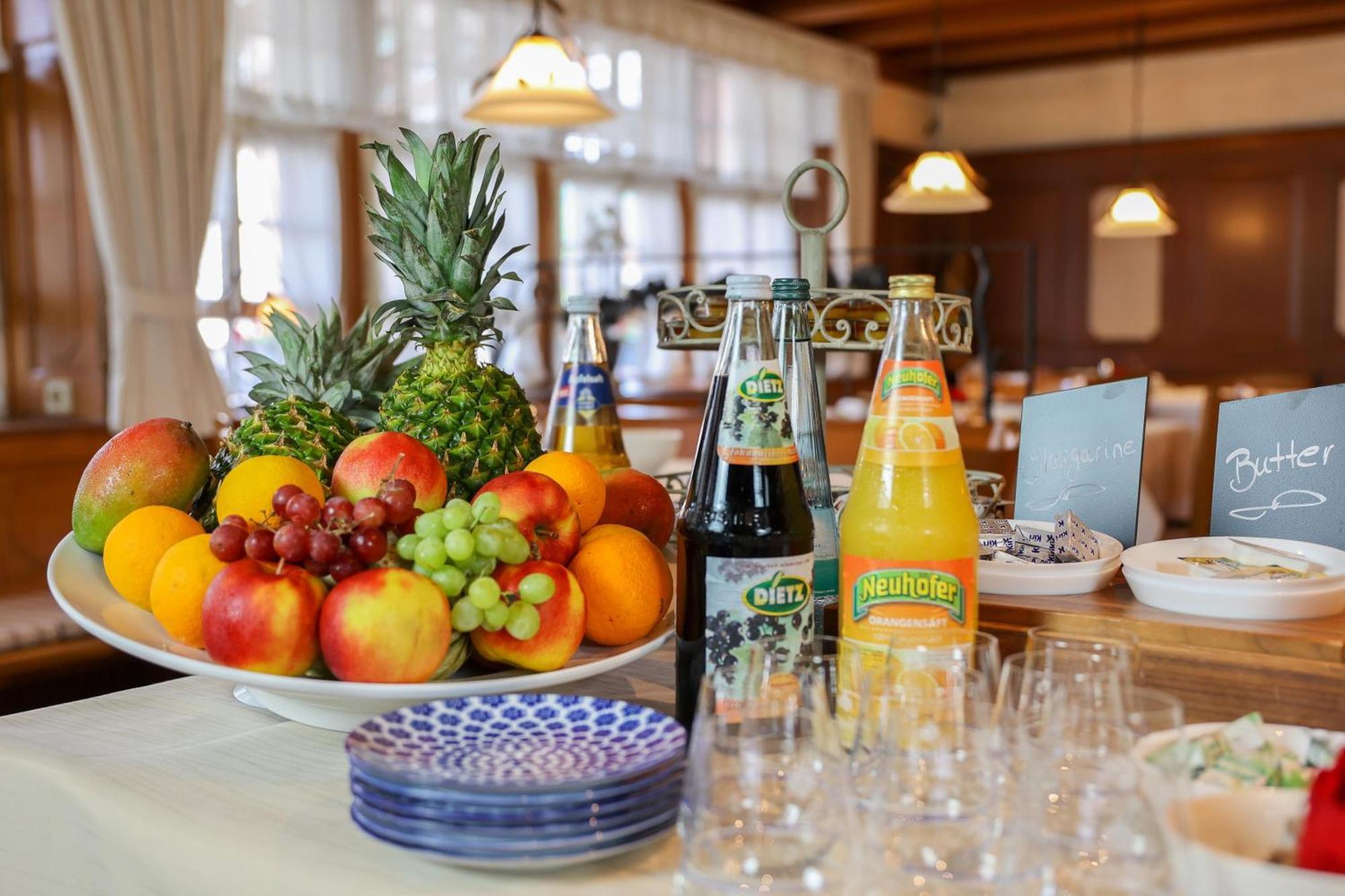 Hotel-Gasthaus Goldener Engel Glottertal Luaran gambar
