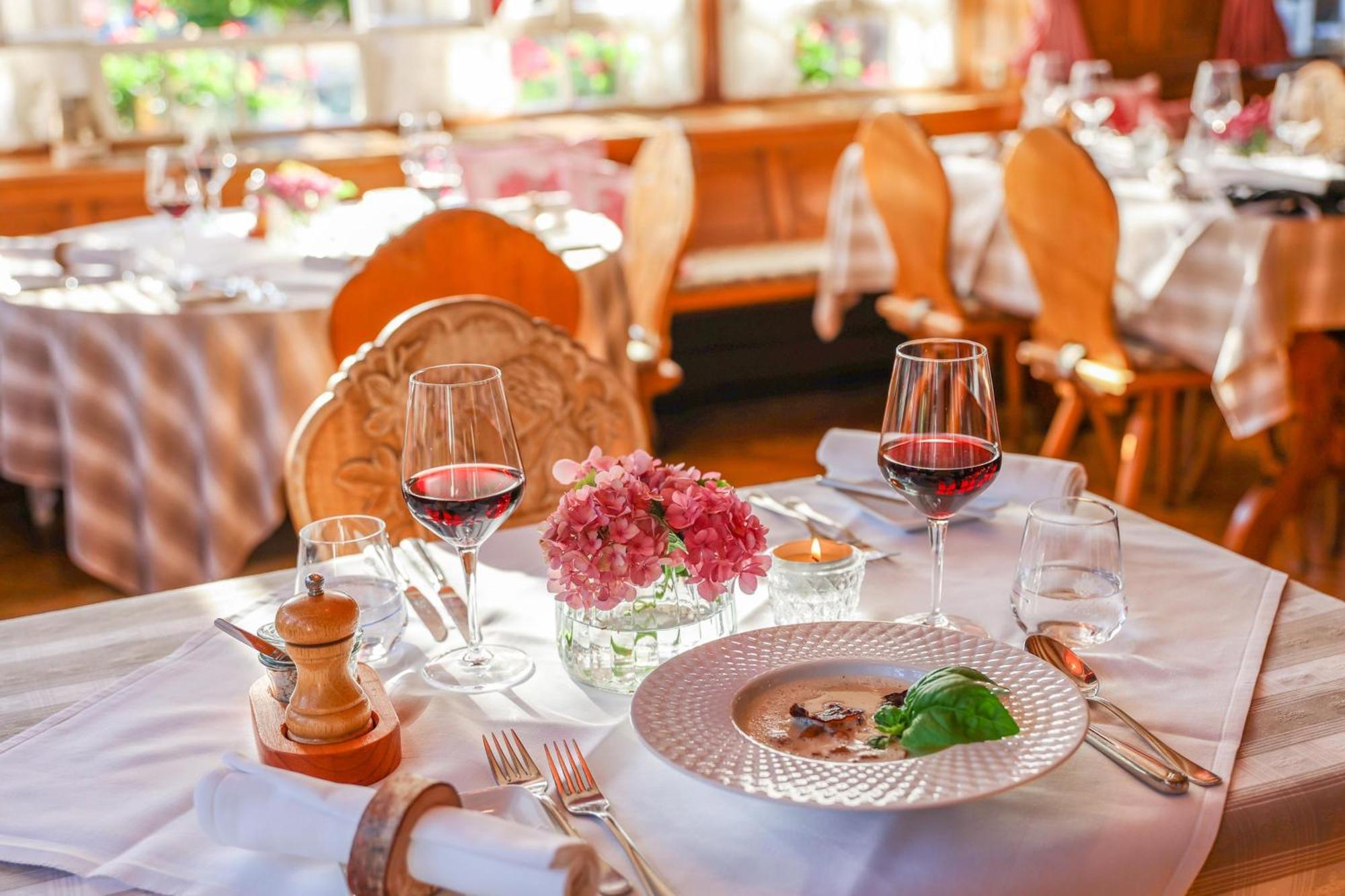 Hotel-Gasthaus Goldener Engel Glottertal Luaran gambar