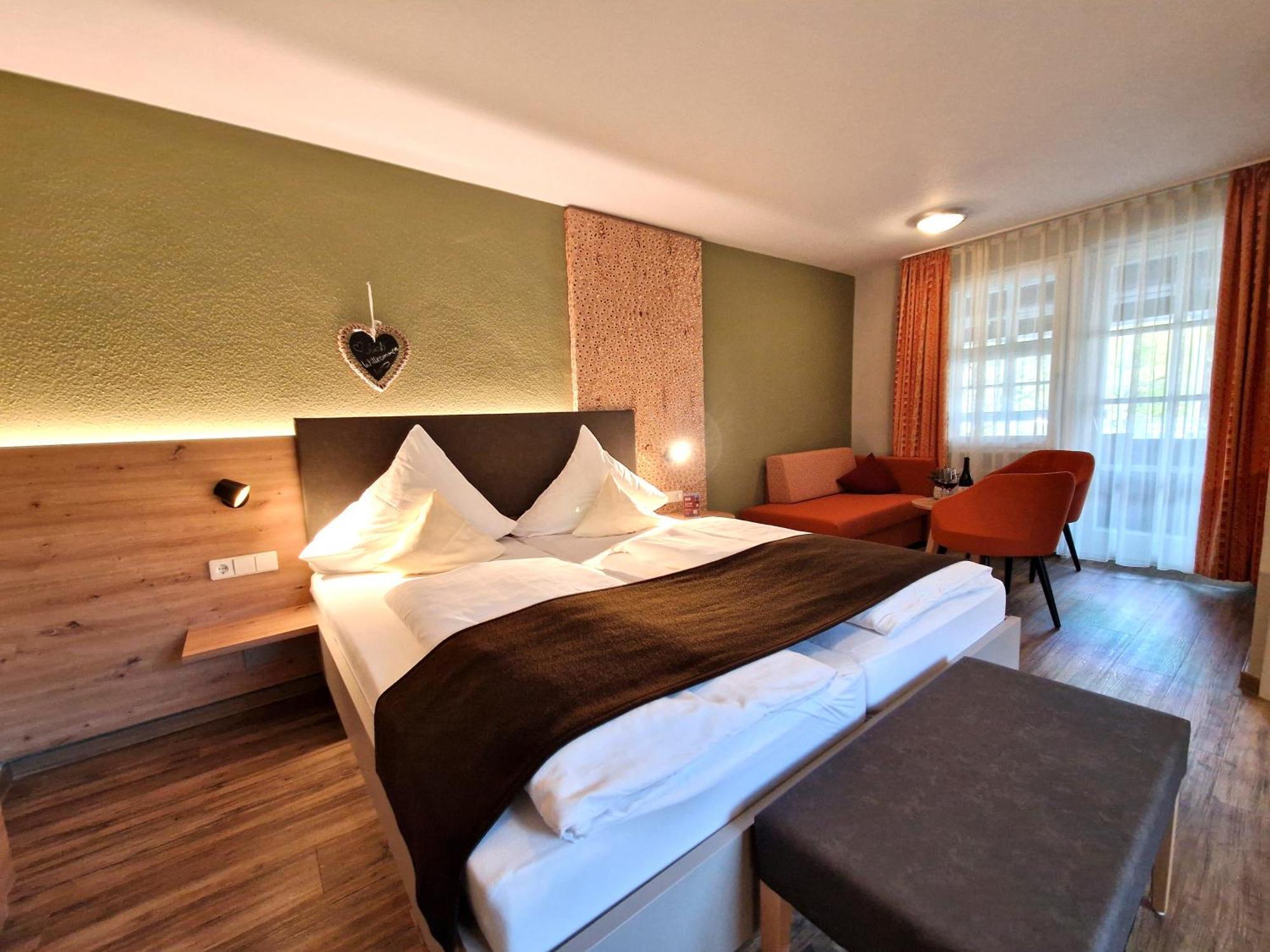 Hotel-Gasthaus Goldener Engel Glottertal Luaran gambar