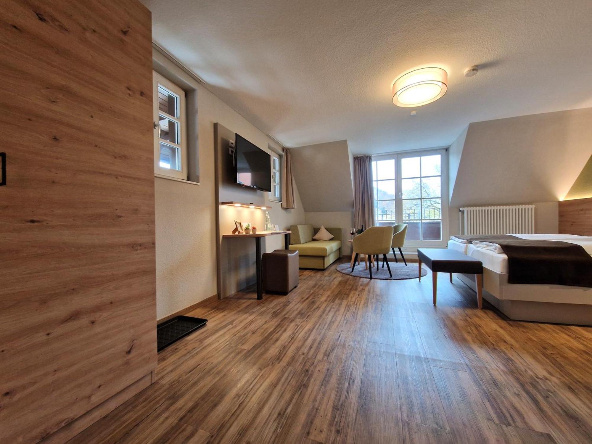 Hotel-Gasthaus Goldener Engel Glottertal Luaran gambar