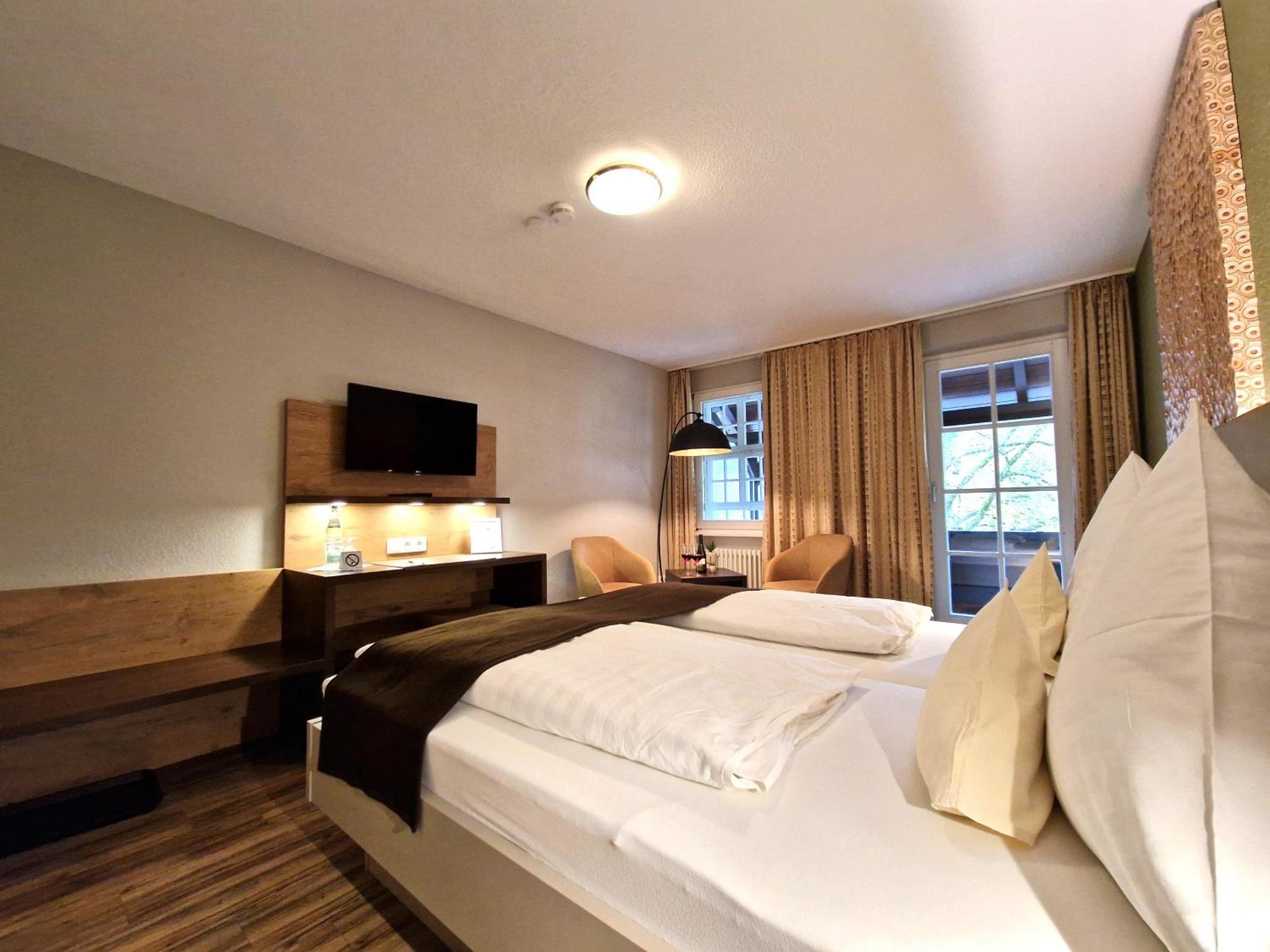 Hotel-Gasthaus Goldener Engel Glottertal Luaran gambar