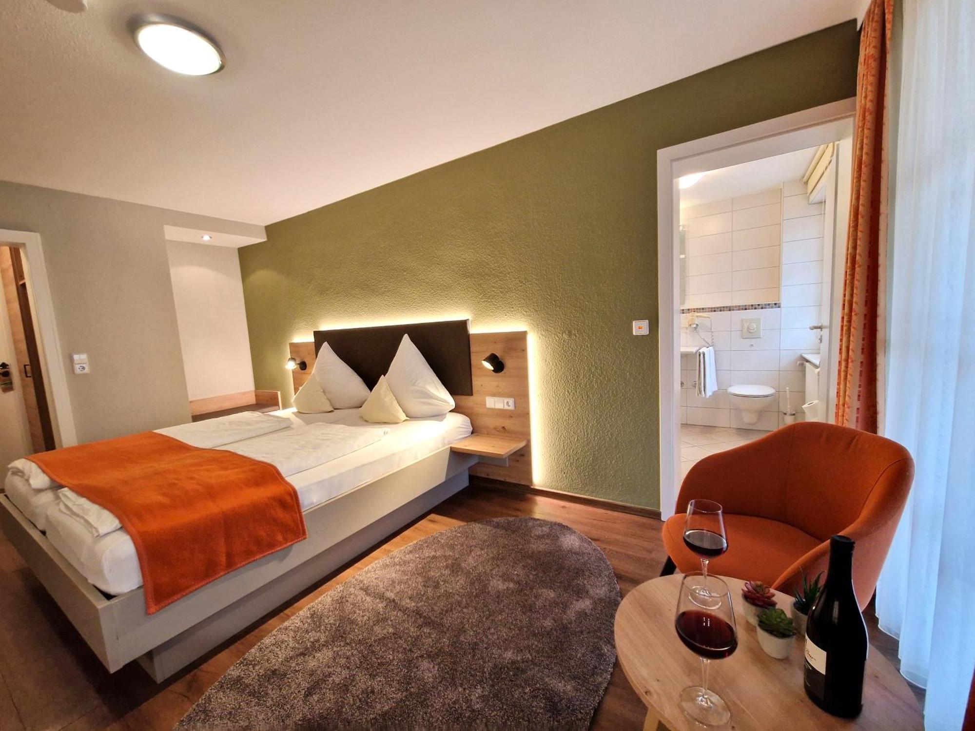 Hotel-Gasthaus Goldener Engel Glottertal Luaran gambar